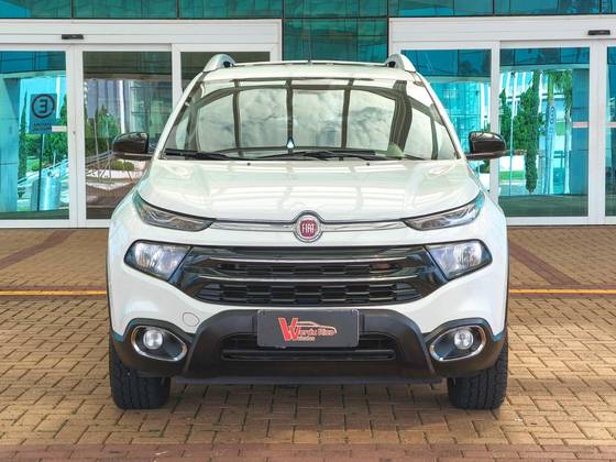 FIAT TORO 2.4 16V MULTIAIR FLEX VOLCANO AT9